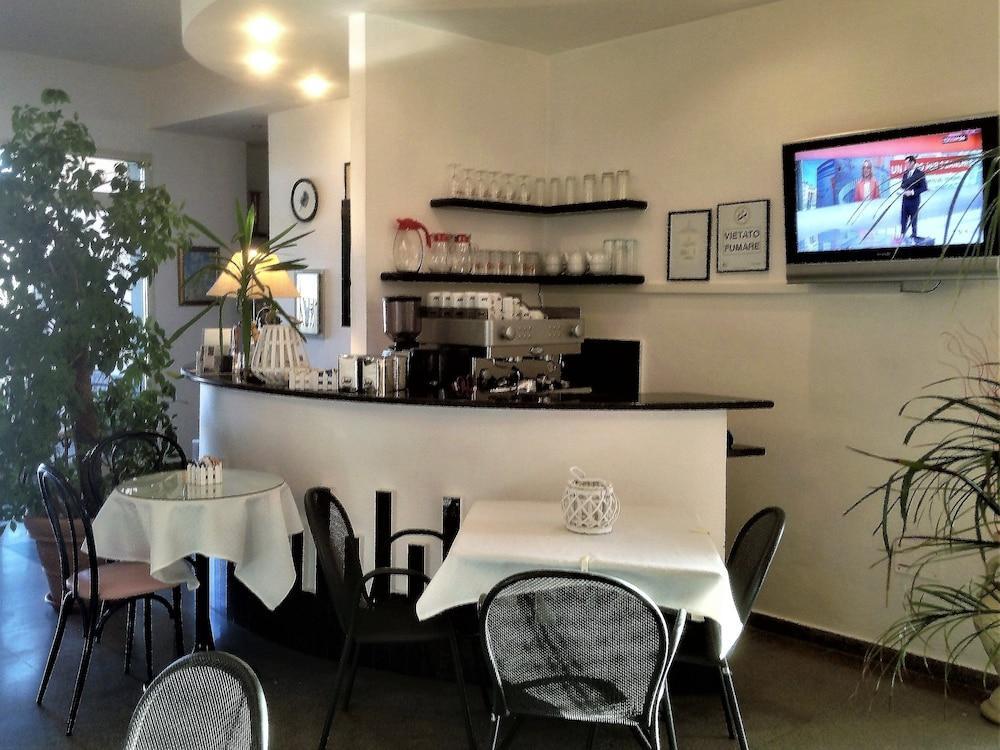 Hotel La Conchiglia La Maddalena  Dış mekan fotoğraf