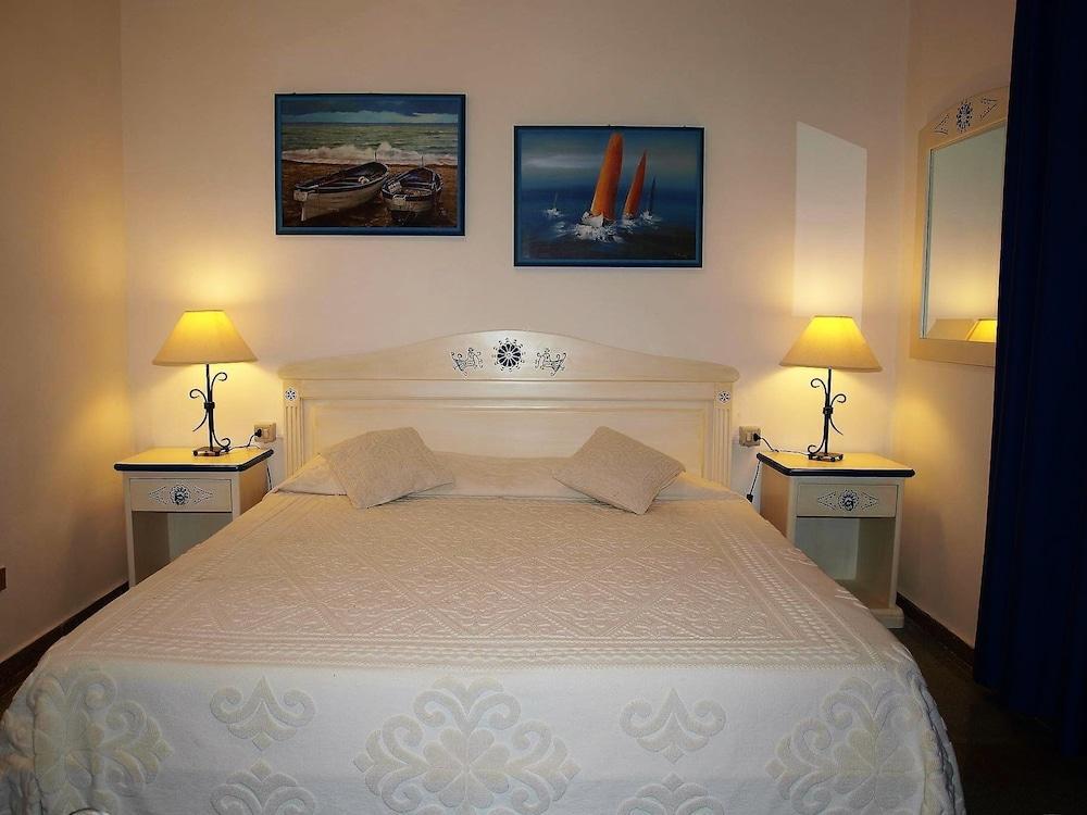 Hotel La Conchiglia La Maddalena  Dış mekan fotoğraf