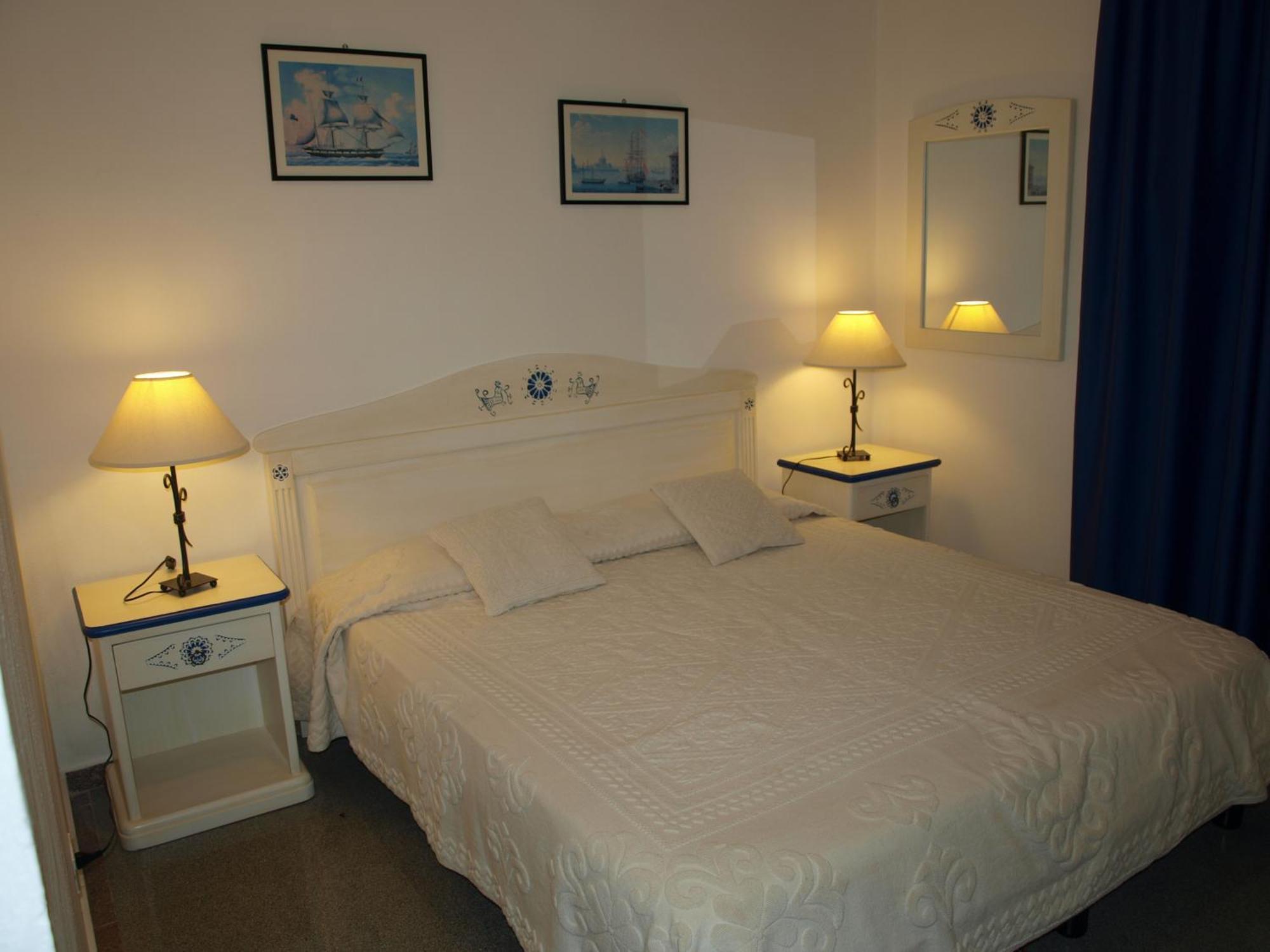 Hotel La Conchiglia La Maddalena  Oda fotoğraf